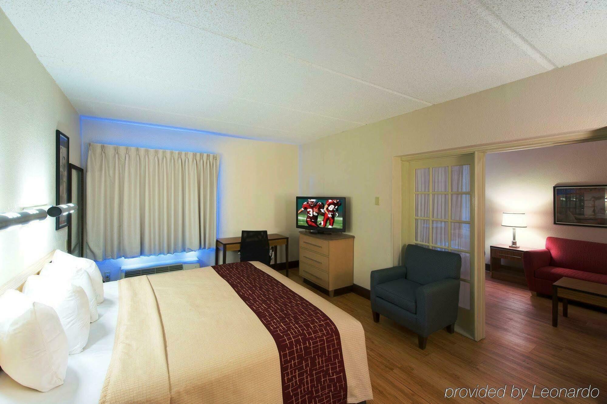 Red Roof Inn Plus+ Jacksonville - Southpoint Exterior foto