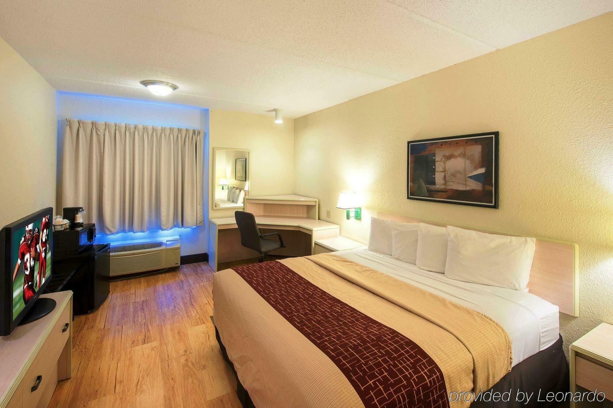 Red Roof Inn Plus+ Jacksonville - Southpoint Exterior foto